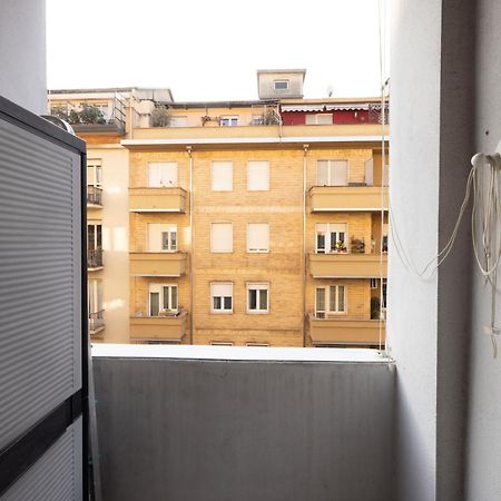 Tra Porta Susa E Piazza Statuto -Cortile Interno- Торино Екстериор снимка